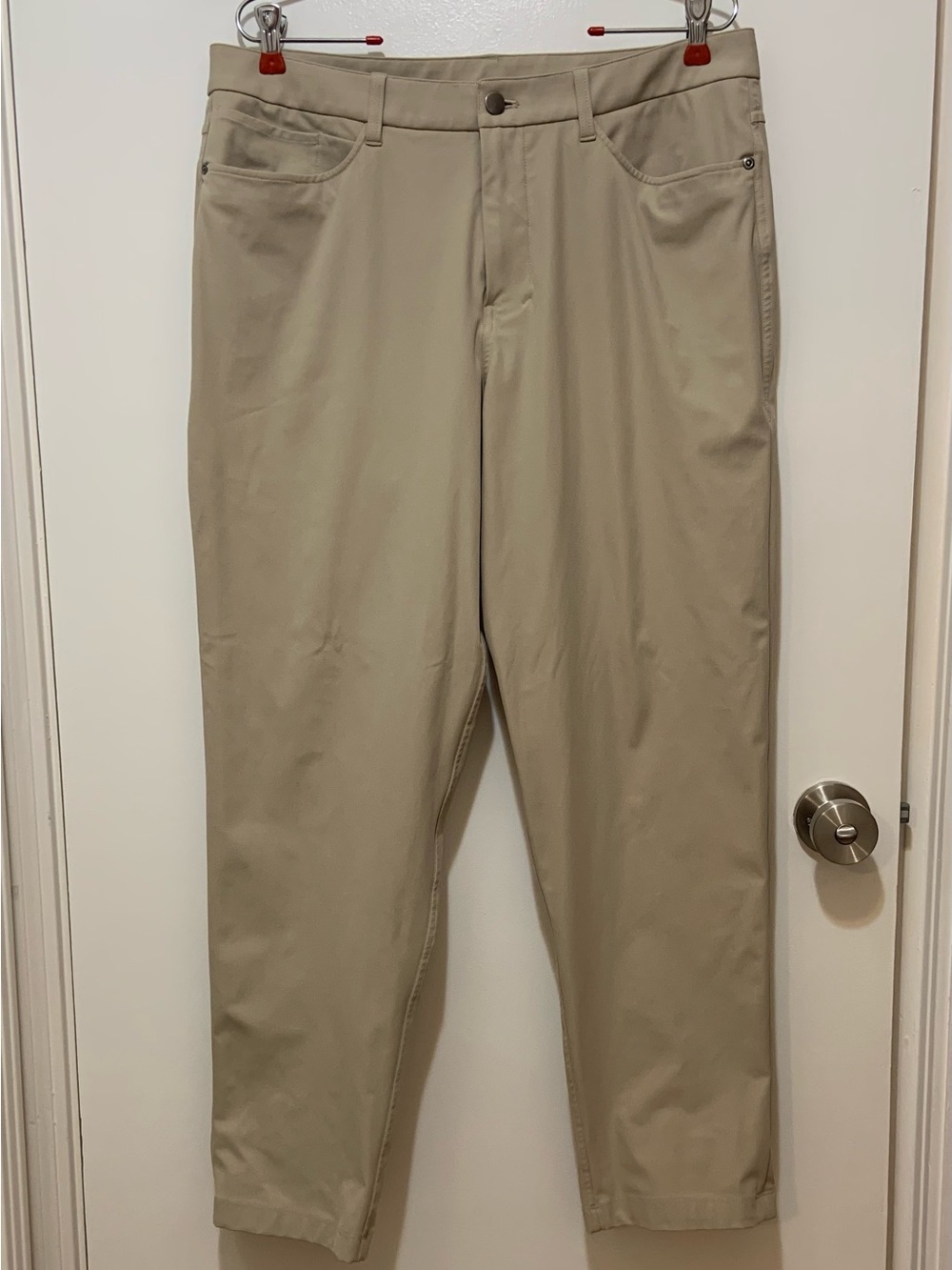 Lululemon ABC Pants Classic Fit Warpstreme Khaki Tan Beige Mens Size 34 x 29
